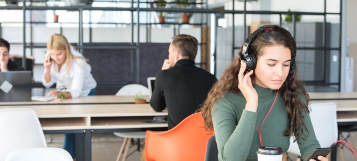 Professional training environment with collaborative workspace